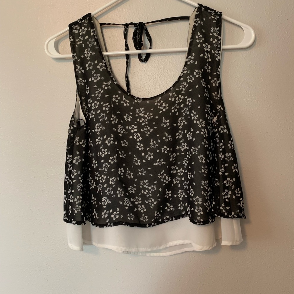 Crop top